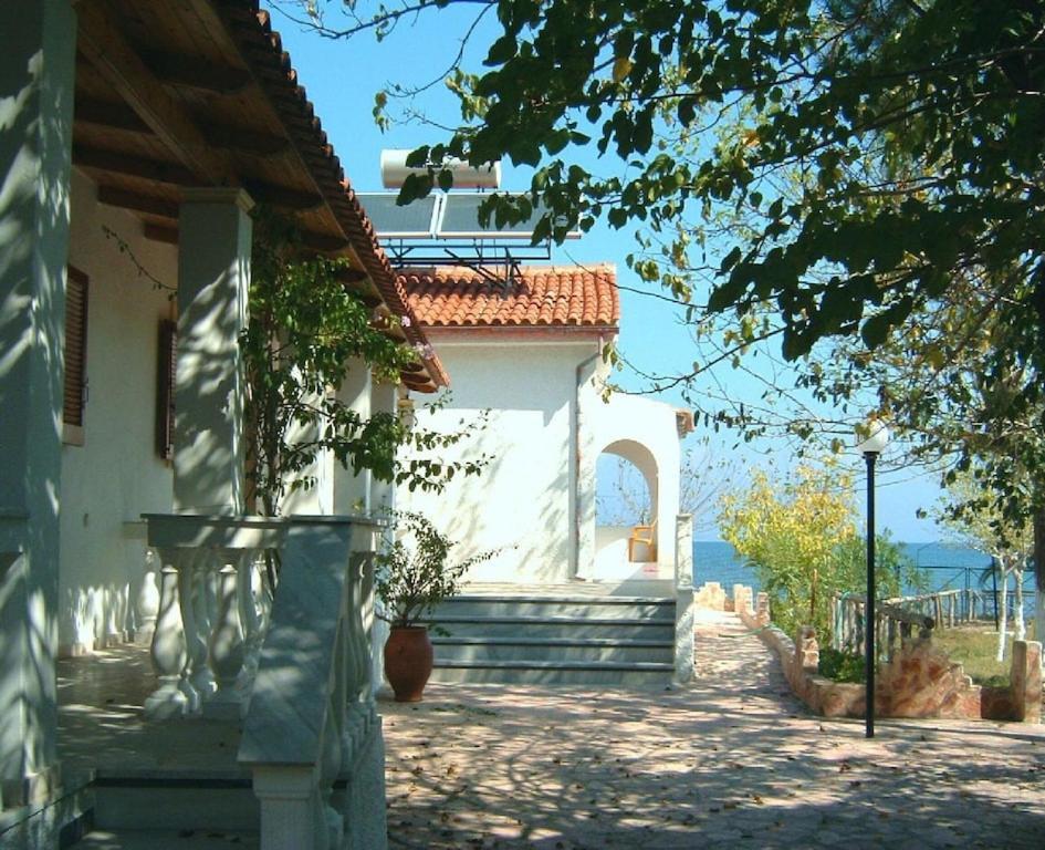 Ionio Apartments Lefkími Kültér fotó